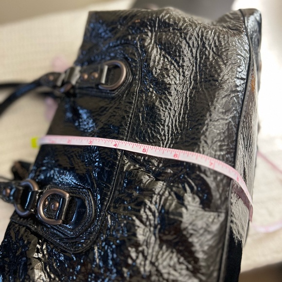 Coach Madison Black Patent Leather Bag 🖤 - Picture 14 of 15